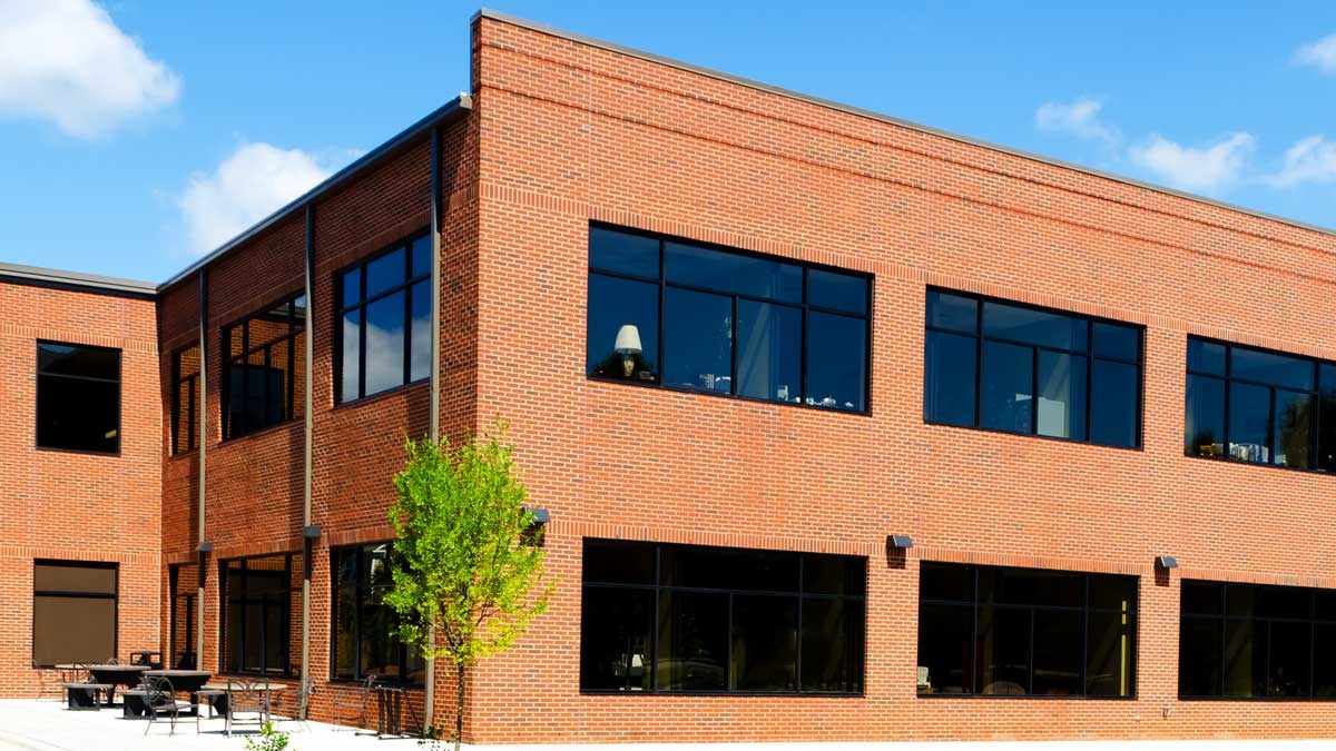 The Benefits of Commercial Window Tinting for Energy Efficiency and Cost Savings